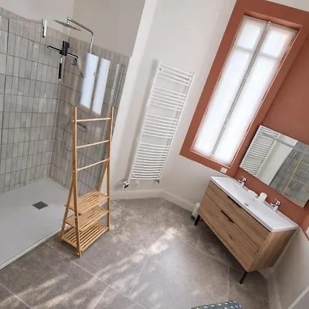 Le Majestueux Apartment